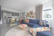 Stylish and Central 2 Bedroom Apartment in Cape Town