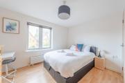 Spacious 2 Bedroom Apartment Near White City