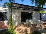 Superbe villa de plain pied avec piscine et jardin