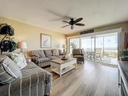 Crescent Royale Condominiums 400