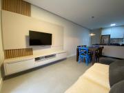 Amplo apartamento há poucos metros do mar! 0439