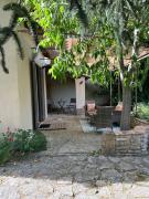 Studio indépendant avec jardin