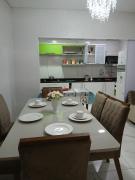 Casa térrea com garagem! Região Central, próximo a Igreja