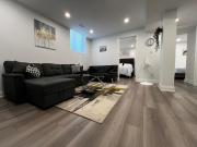 Cozy 2 Bedrooms Modern Basement Suite with Private entrance, Kitchen and parking