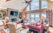 Eagles View - Gorgeous Mountain Views Luxury Interiors Telescope Library