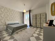 11 ospiti -Balcone-Parcheggio Privato, Bulai Home