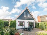 Villa with view over the park De Buitenplaats