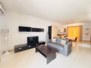 Stylish Studio Penthouse with Side Sea-Views