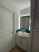 DAR AZAIEZ El Haouaria Villa 4 Chambres climatisé belle piscine