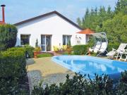 Holiday home with pool, whirlpool and sauna, cleaning included