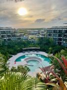 Luxury Loft minutes from the sea!