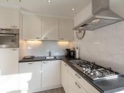 Bungalow in Sint Maartenszee near Beach