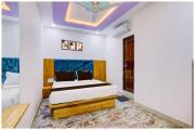 NEAR MALL ROAD HOTEL G LAKE VIEW HOTEL IN NAINITAL -King Rooms Hygiene and Spacious - A Lake View Boutique Hotel