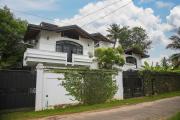 The Heavens Villa - Colombo & BIA Airport