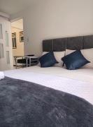 Nice and new apartment near the airport