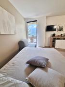 Tonale Ski-in AlpView Studio