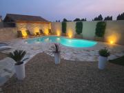 Très beau mas provençal entièrement rénové Piscine & SPA entre Dentelles & Ventoux