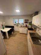 Cozy apartment with free parking