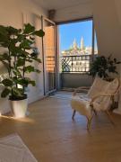 Beautiful kids friendly apartment with Montmartre view