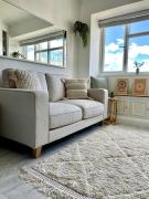Boho Breeze - 1 bed apartment near the sea