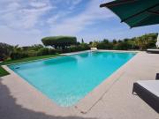 Villa 5 pièces avec piscine et vue mer à Grimaud - FR-1-780-79