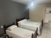 Suíte com ar a 500m da praia