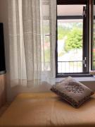 Mountain nest B Mountain nest B