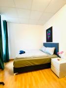 Spacious 3-Bedroom Apartment for 9 Near Train Station