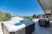 Top Tivat