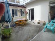 Les Volets Bleus T3 de 80 m2 patio privatif