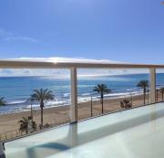 Ático en Primera línea de playa con garaje