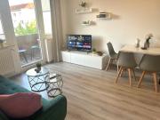 GÖH-moderne Wohnung in zentraler Lage, Balkon, self-check-in, WLAN, Netflix, DisneyPlus