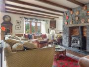 Pass the Keys Stunning 4 Bed Barn Conversion Hot Tub