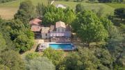 Mas provençal authentique XXL avec grande piscine, terrain de pétanque et parc privé
