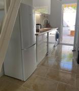 Maisonnette climatisée à louer dans résidence fermée proche mer