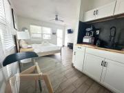 Stylish Studio 10 Min To Beach 12
