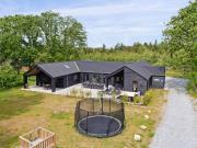 Spacious Retreat for 20 - By Traum Ferienwohnungen