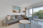 2 BR Coastal Bliss Opposite Currumbin Beach