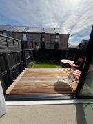 Luxury And Serene 2 Bed Near CBD With Parking