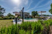 Villa Laura, a charming and private villa near the sea