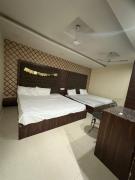 Azaad lifestyle 10 meters from bus stand