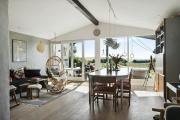 Island Weekend Home With Pastels And View
