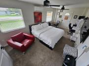 Sanford Suite King Bed Work-Ready Near Beach MCO