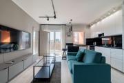 Wilczak 20B Stylish Apartment by BookingHost