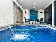 Casa de 3 Dormitorios con Piscina Privada, BBQ y Seguridad