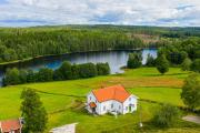 Old Mission House With Lake View Near Töcksfors