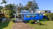 Bribie Beach House, Waterfront directly across the road - Solander Esp, Banksia Beach