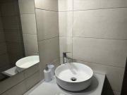 Blue central apt 10 min to the port wash machine