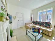 Central Hammersmith 3-Bedroom Maisonette with Private Rooftop Terrace & WiFi near Brook Green by NourNest Apartments