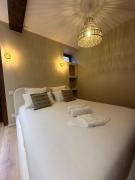 Suite Élan by CollectionAura - Hypercentre Charleville-Mézières